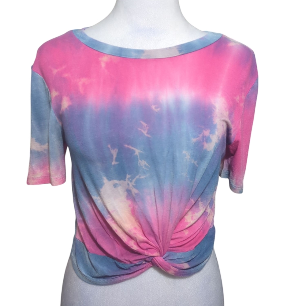 Etiquette Clothiers Pink & Blue Tie-Dye Crop Top